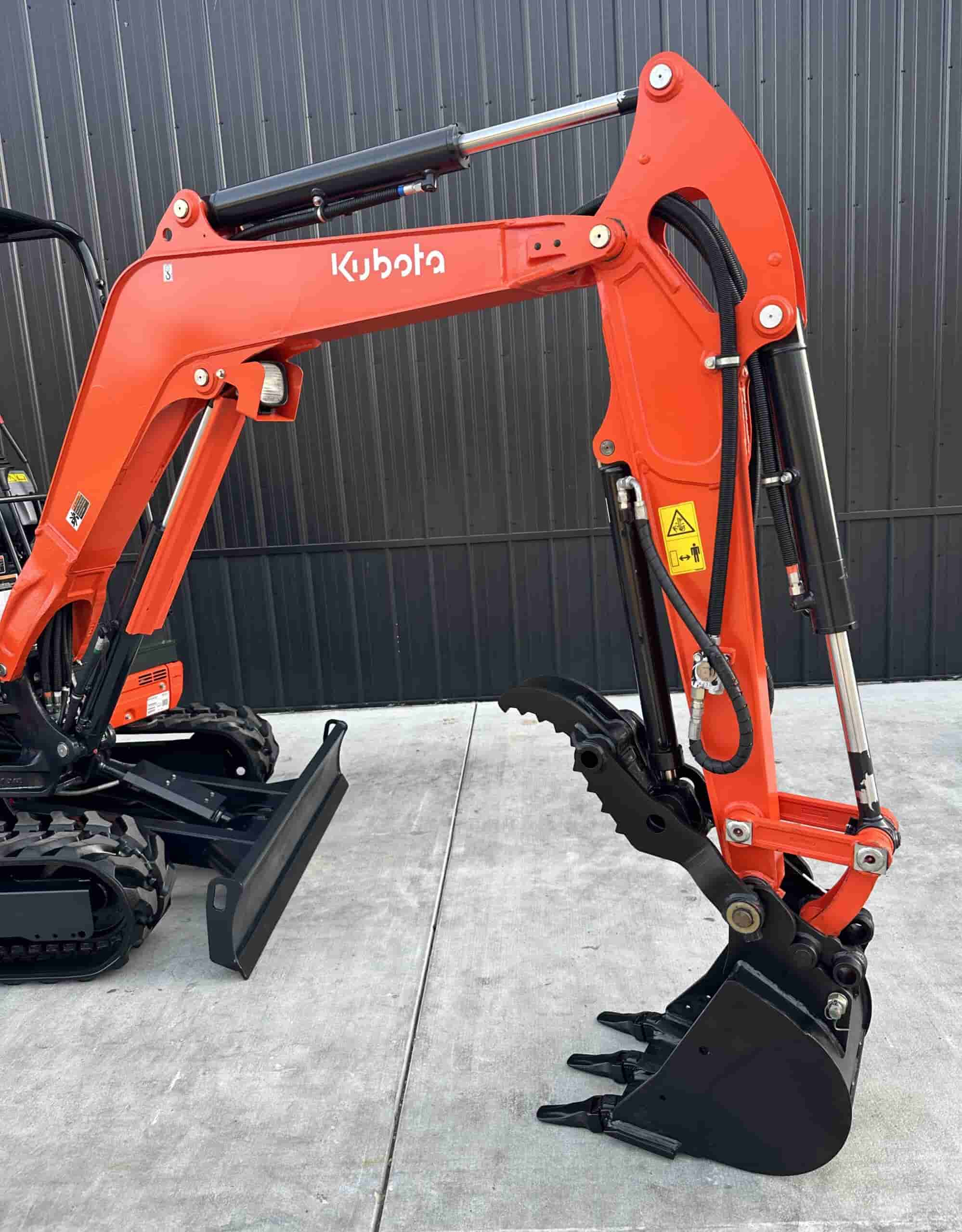 2022 KUBOTA U27-4 LIKE NEW
